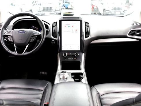 Used 2024 Ford Edge SEL AWD/4WD image 24