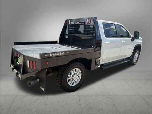 Used 2024 Chevrolet Silverado 3500 LT AWD/4WD image 5