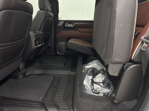 Used 2025 GMC Sierra 2500 Denali Ultimate image 62