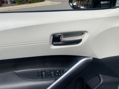 Used 2026 Toyota Corolla Cross L FWD image 11