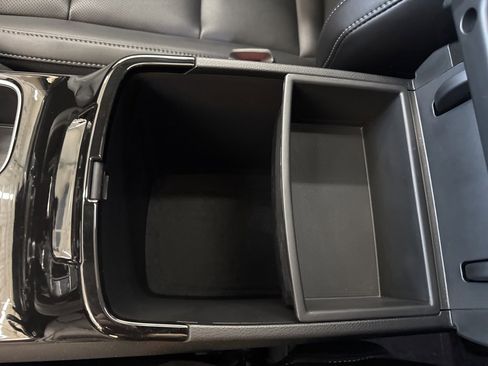 Used 2025 Kia Telluride S image 34