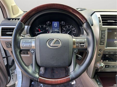 Used 2018 Lexus GX 460 Premium w/ Premium Package AWD/4WD image 24