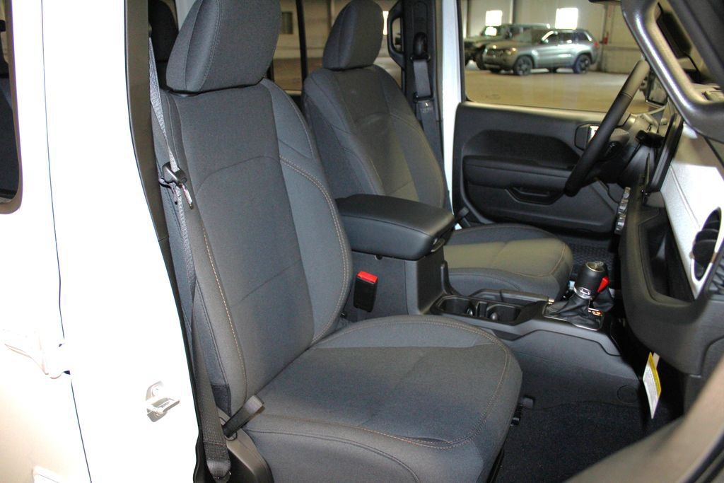 New 2026 Jeep Gladiator Sport AWD/4WD image 27
