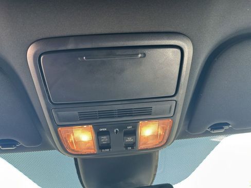 Used 2025 Honda Odyssey Sport-L image 18