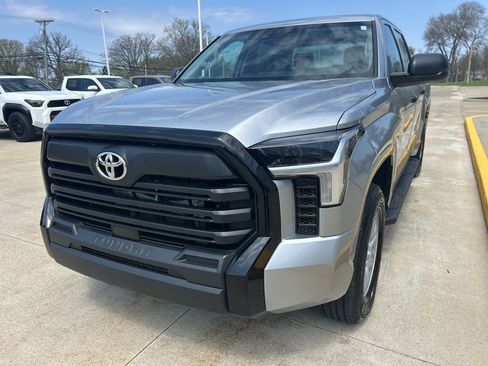 Used 2023 Toyota Tundra SR w/ SR Tow Package image 3