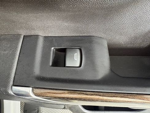 Used 2019 Chevrolet Silverado 1500 RST AWD/4WD image 47