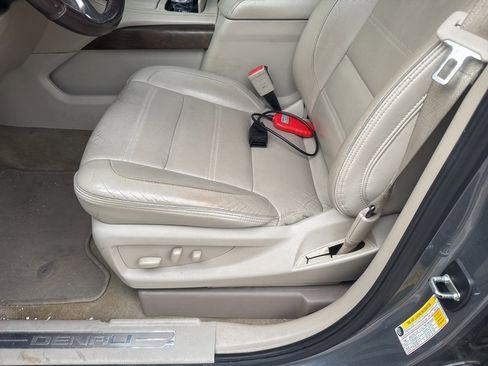 Used 2018 GMC Yukon Denali image 34