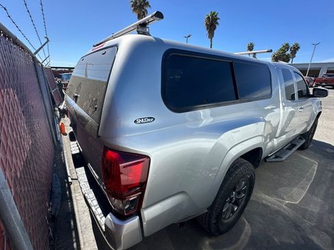 Used 2023 Toyota Tacoma SR image 5