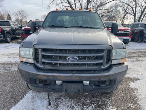 Used 2004 Ford F250 image 2