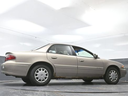 Used 2002 Buick Century Custom w/ Custom Premium Pkg FWD image 22