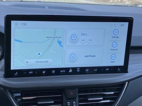 Certified 2025 Ford Escape Platinum w/ Premium Technology Package image 11