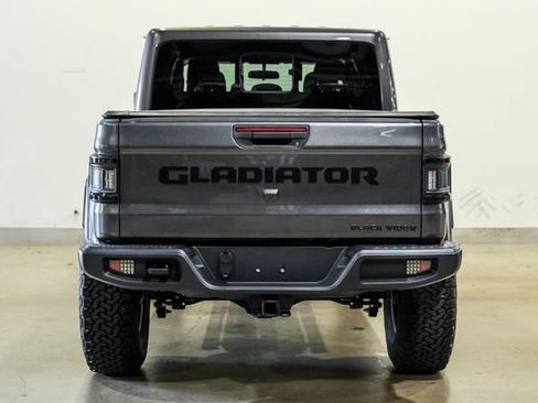 Used 2025 Jeep Gladiator Sport AWD/4WD image 38