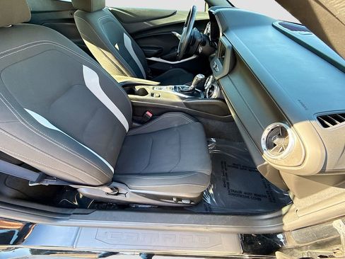 Used 2019 Chevrolet Camaro LT image 14