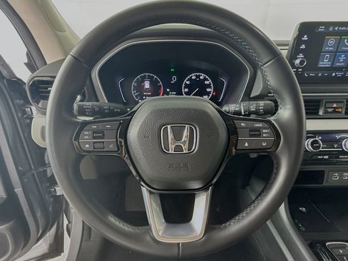 Certified 2025 Honda Pilot EX-L image 11