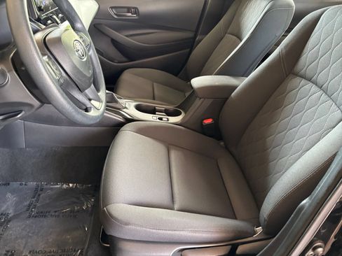 Used 2025 Toyota Corolla LE FWD image 20