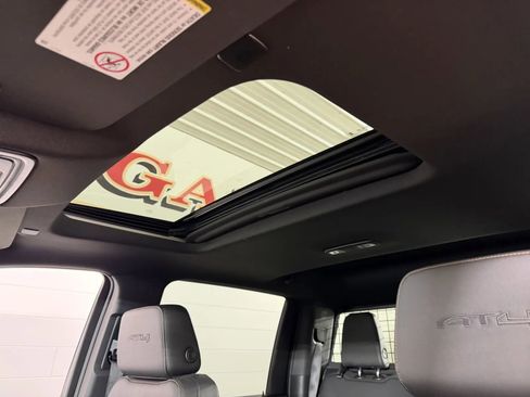 Used 2023 GMC Sierra 2500 AT4 w/ AT4 Premium Plus Package AWD/4WD image 16