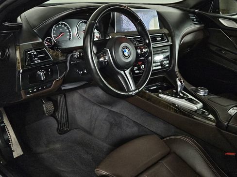 Used 2017 BMW M6 Convertible RWD image 7