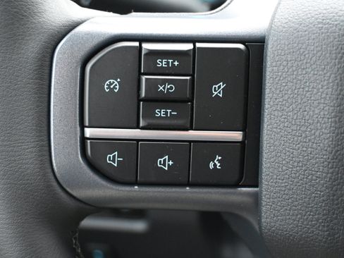 New 2026 Ford F250 Lariat w/ Black Appearance Package AWD/4WD image 18