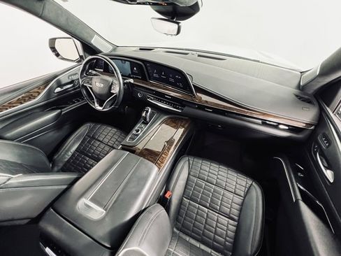 Used 2021 Cadillac Escalade Sport Platinum w/ Heavy-Duty Trailer Package image 18