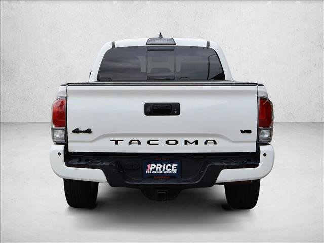Used 2017 Toyota Tacoma Limited w/ Tow Package AWD/4WD image 9