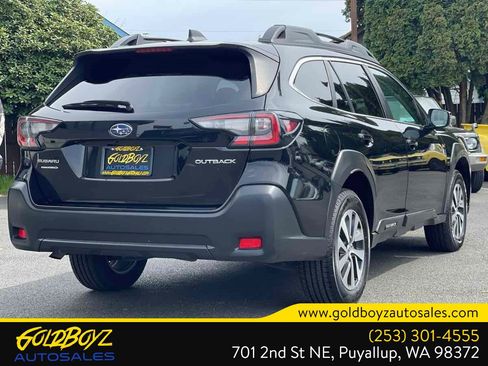 Used 2023 Subaru Outback Premium AWD/4WD image 4