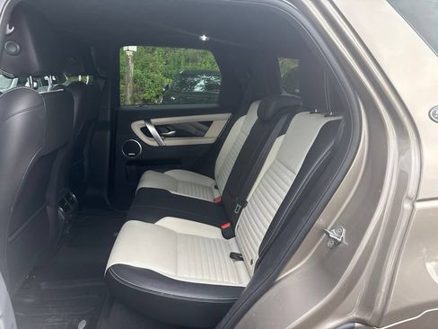Used 2023 Land Rover Discovery Sport SE R-Dynamic AWD/4WD image 10
