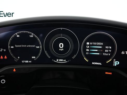 Used 2022 Porsche Taycan RWD image 7