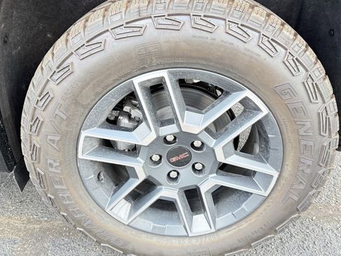 New 2026 GMC Terrain AT4 w/ Convenience Package III image 11