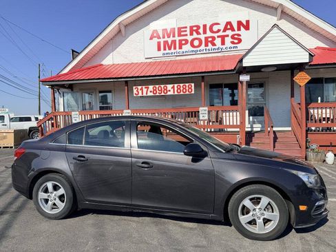 Used 2016 Chevrolet Cruze LT FWD image 1