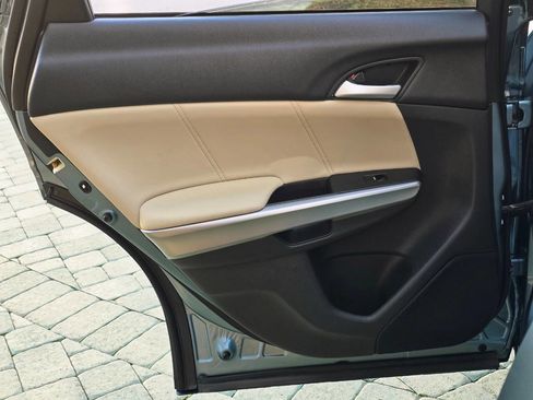 Used 2014 Honda Crosstour EX-L image 94