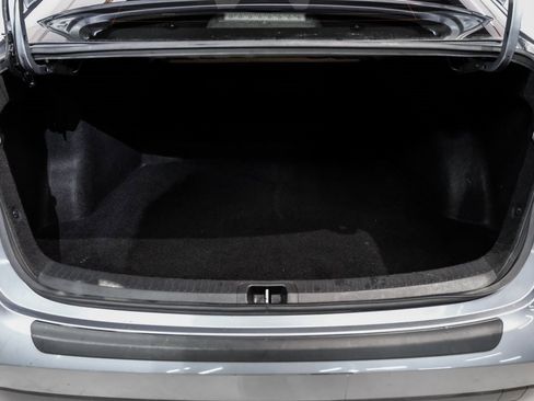 Used 2020 Toyota Corolla XLE image 64