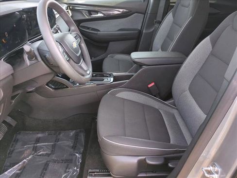 Used 2025 Chevrolet TrailBlazer LT image 15