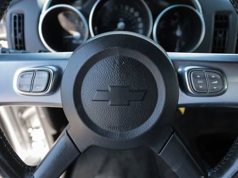 Used 2005 Chevrolet SSR w/ Preferred Equipment Group RWD image 44