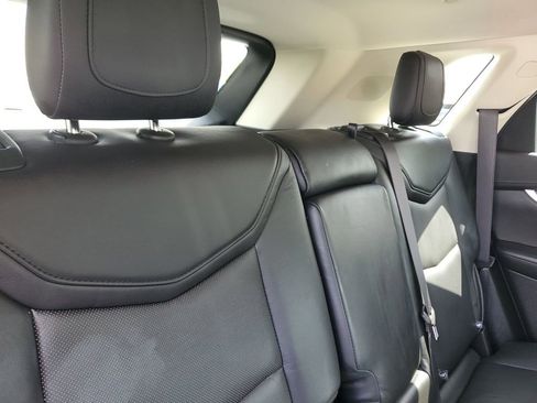 Used 2019 Cadillac XT5 Premium Luxury w/ Driver Assist Package image 24