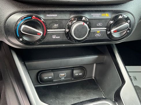 Used 2021 Kia Soul S image 10