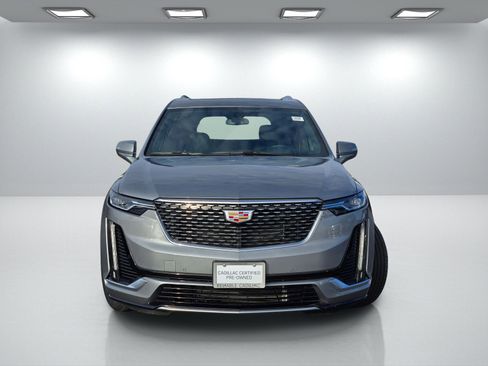 Certified 2025 Cadillac XT6 Premium Luxury image 2