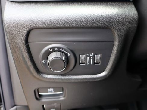New 2026 Jeep Grand Cherokee L 4WD image 17