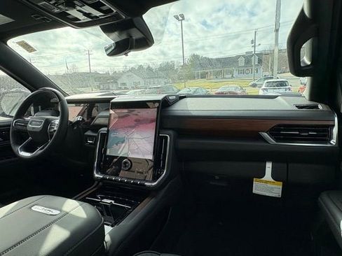 New 2026 GMC Yukon Denali image 22
