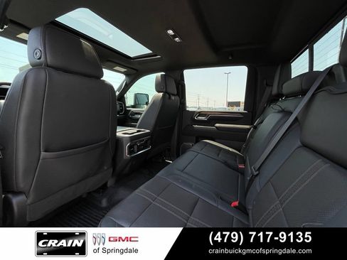 Used 2024 Chevrolet Silverado 2500 High Country w/ High Country Premium Package AWD/4WD image 28