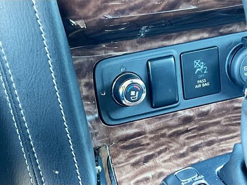 Used 2019 Nissan Armada Platinum w/ Cargo Package AWD/4WD image 19