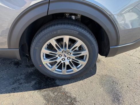 New 2026 Ford Explorer Active w/ Active Comfort Package image 23