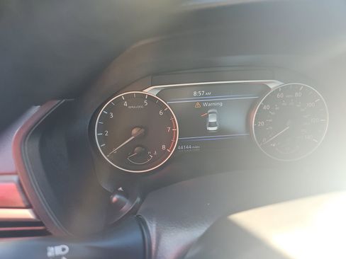 Used 2024 Nissan Altima 2.5 SV image 16