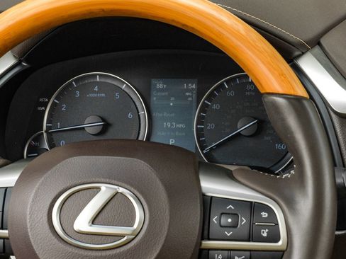 Used 2019 Lexus RX 350 FWD w/ Premium Package image 18