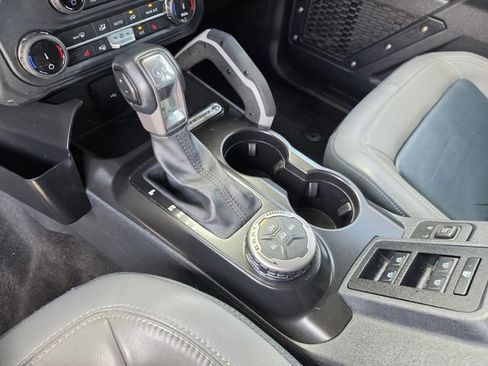 Used 2022 Ford Bronco Outer Banks AWD/4WD image 13