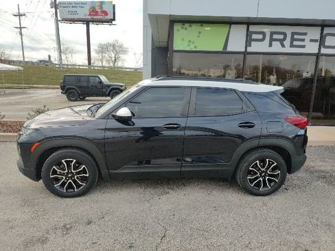 Used 2021 Chevrolet TrailBlazer ACTIV w/ Sun and Liftgate Package image 14