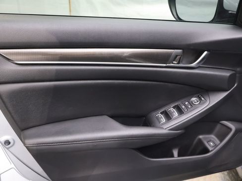 Used 2020 Honda Accord Sport image 16