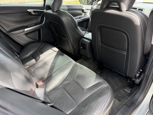 Used 2017 Volvo S60 T5 Dynamic image 23