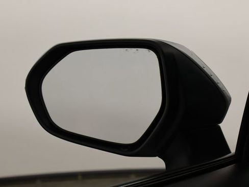 Used 2025 Toyota Corolla LE FWD image 34