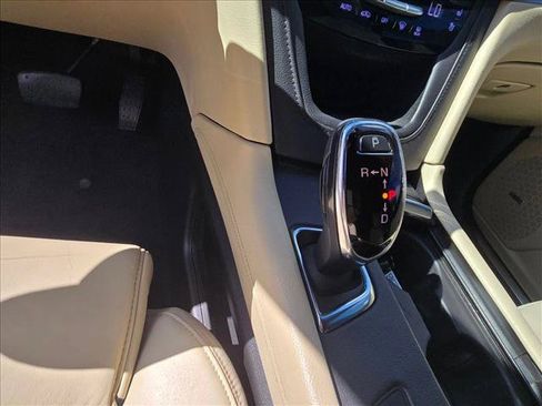 Used 2017 Cadillac XT5 Premium Luxury w/ LPO, Wheel Lock Package AWD/4WD image 17