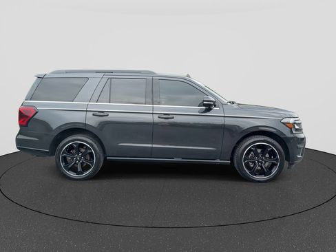 Used 2024 Ford Expedition Limited AWD/4WD image 5